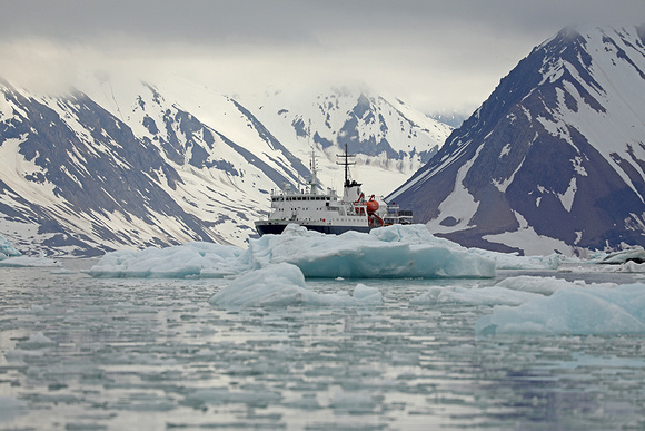MV Ortelius in the ice